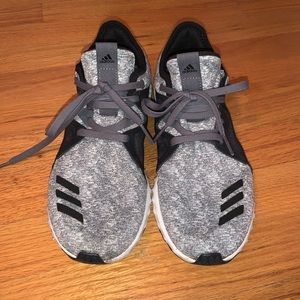 Womens adidas shoes size 8 1/2